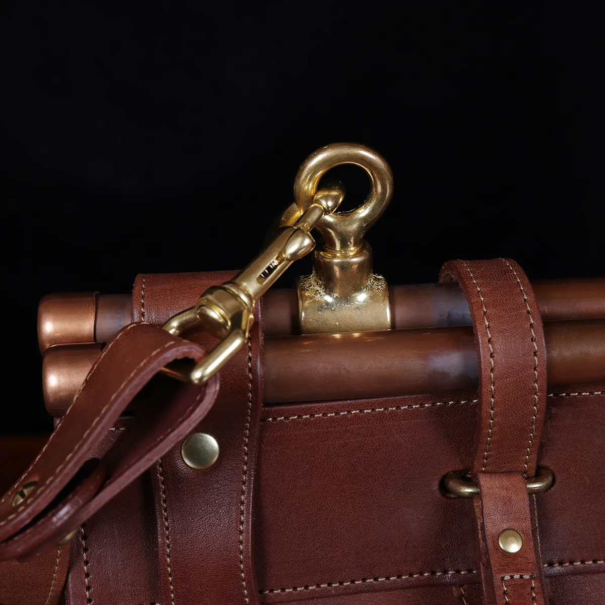 Vintage Gladstone Money Bag in Leather