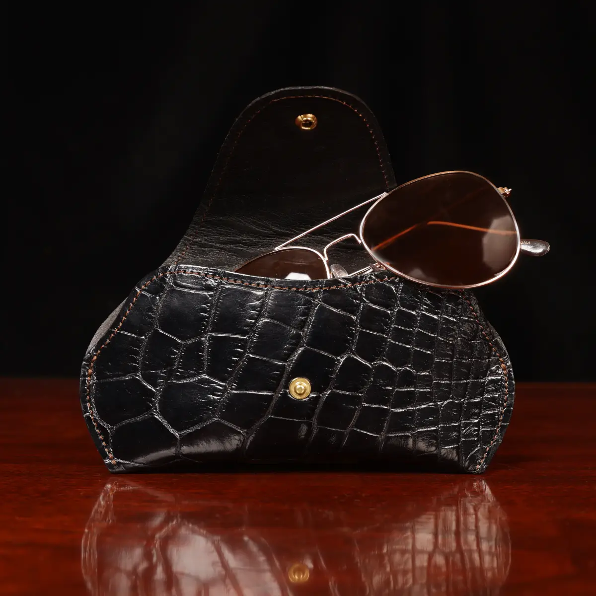 Brown crocodile glasses case - Luxury leathergoods