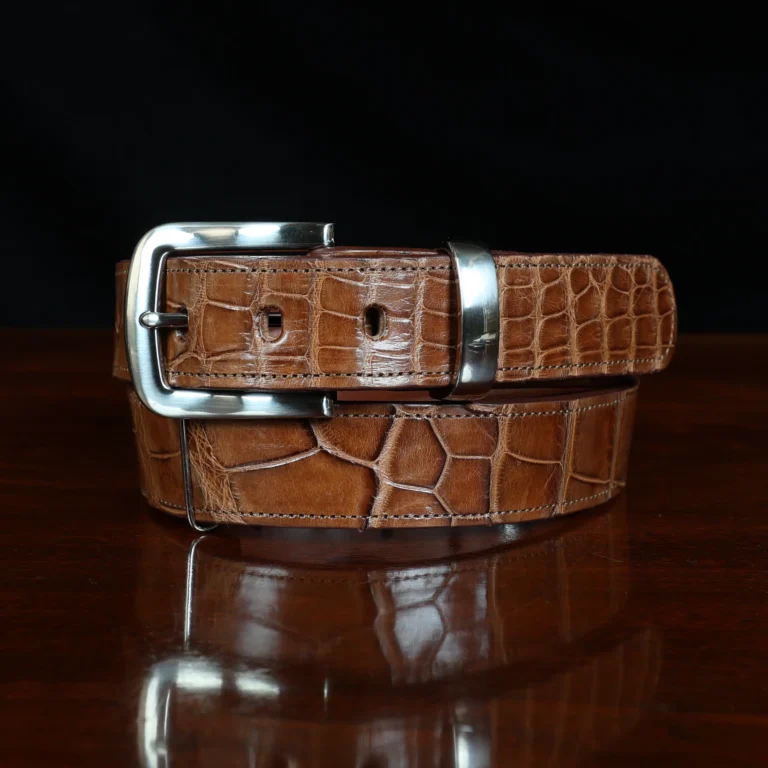 No. 4 Belt in American Alligator showing the front view - CB4L-A-002