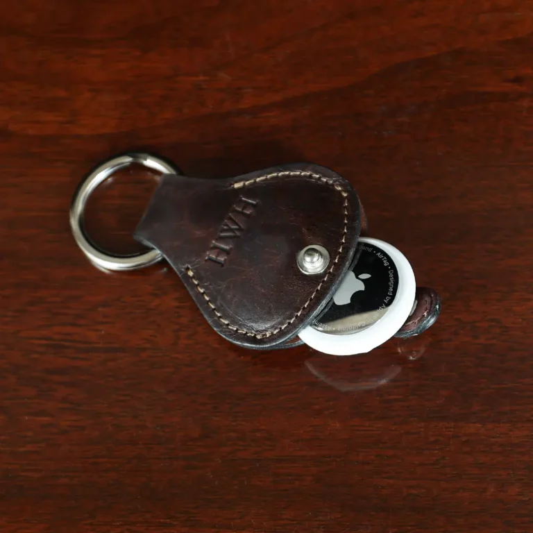 no10 tobacco buffalo key ring with alligator strap with personalization - open with airtag